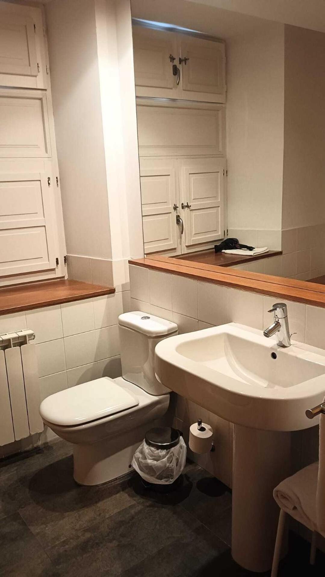 Gastro Hotel La Giraldilla Liérganes Szoba fotó