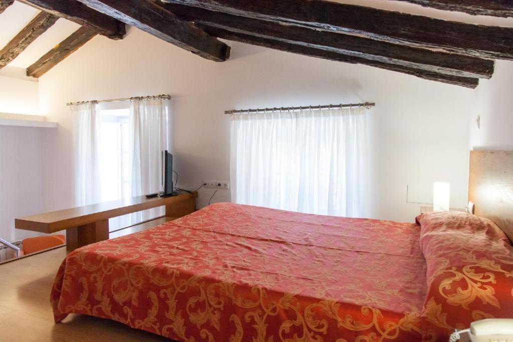 Gastro Hotel La Giraldilla Liérganes Szoba fotó